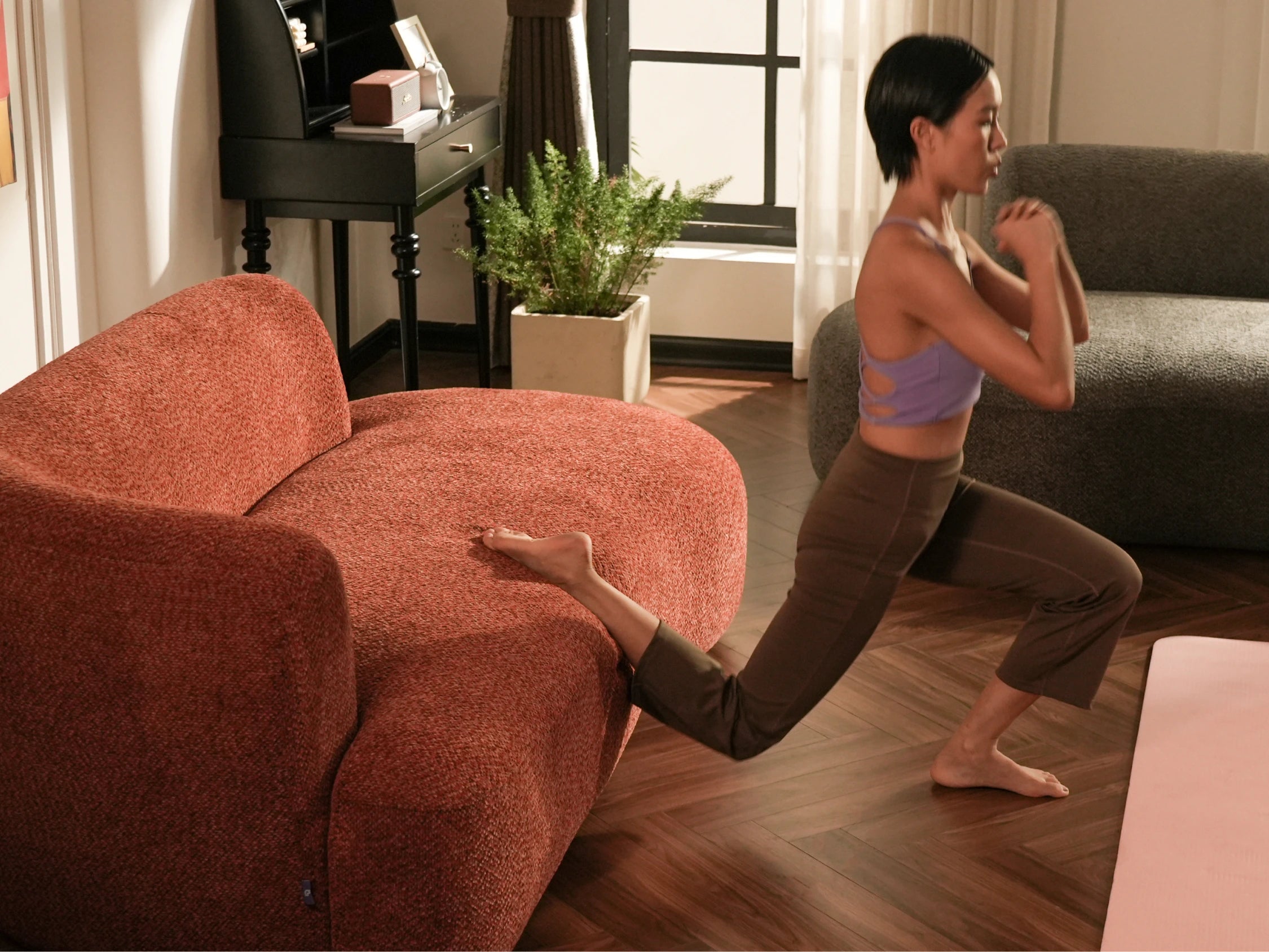 Arc Cove Modular Seat for a workout support